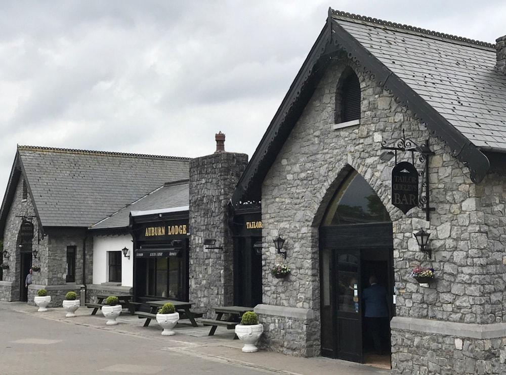 Auburn Lodge Hotel & Leisure Centre Ennis Exterior foto